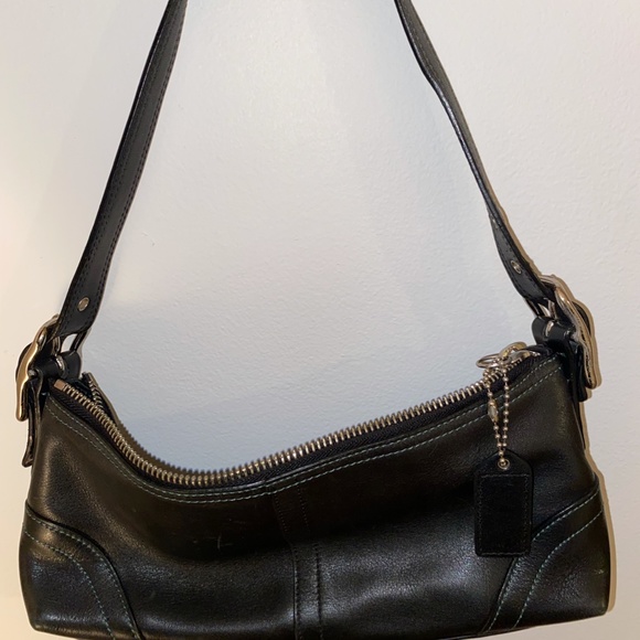 Black Leather Coach Shoulder Bag - Picture 5 of 6